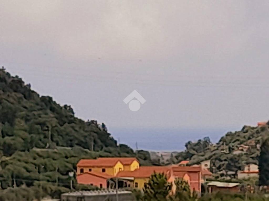 appartamento in vendita a Diano San Pietro