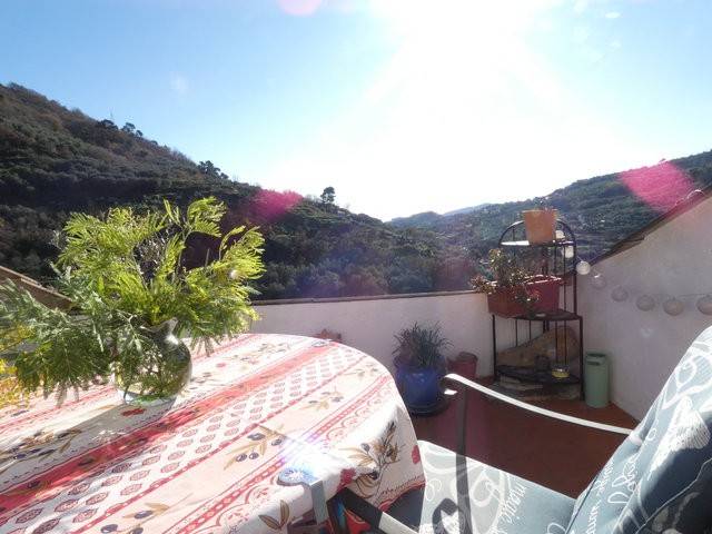 casa indipendente in vendita a Diano San Pietro in zona Roncagli