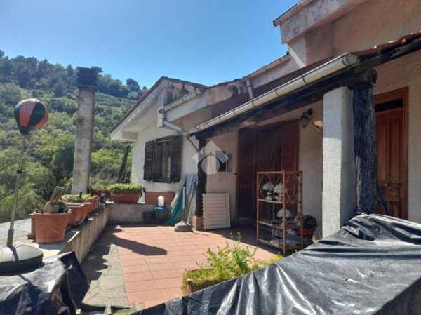 casa indipendente in vendita a Diano San Pietro