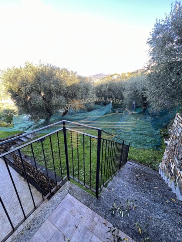 casa indipendente in vendita a Diano San Pietro