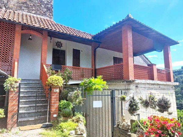 casa semindipendente in vendita a Diano San Pietro