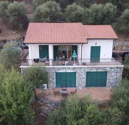 casa indipendente in vendita a Diano San Pietro