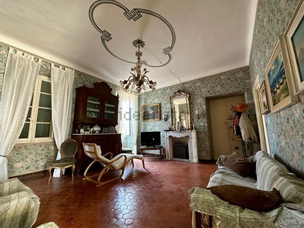 casale in vendita a Diano San Pietro