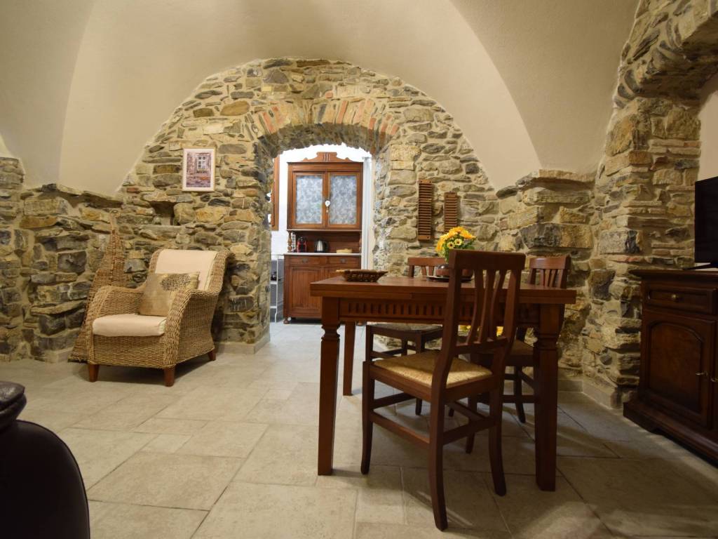 appartamento in vendita a Diano San Pietro