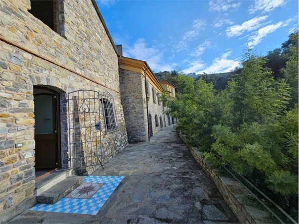 appartamento in vendita a Diano San Pietro in zona Roncagli
