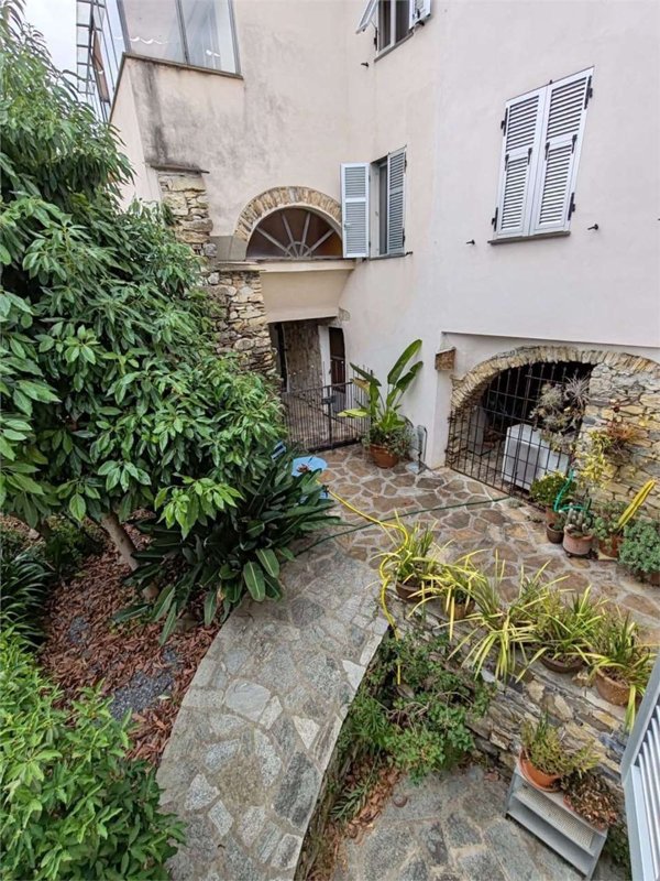 casa indipendente in vendita a Diano San Pietro in zona Roncagli