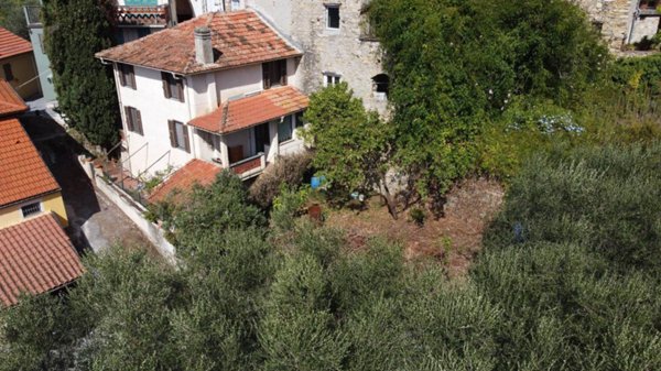 casa indipendente in vendita a Diano San Pietro