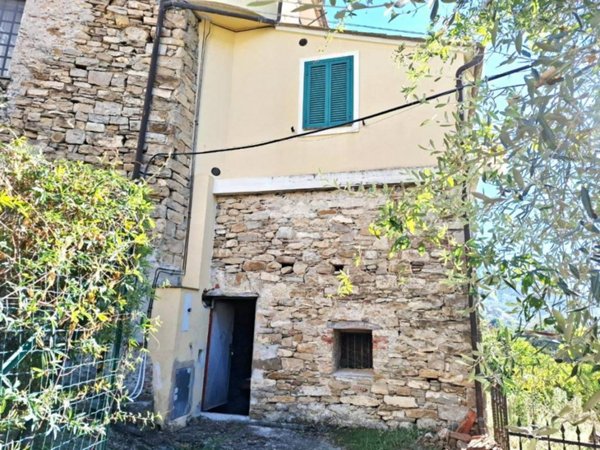 casa indipendente in vendita a Diano San Pietro