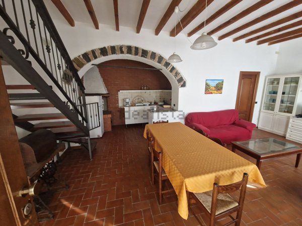 casa indipendente in vendita a Diano San Pietro