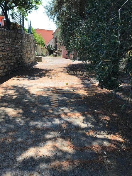casa indipendente in vendita a Diano San Pietro in zona Roncagli