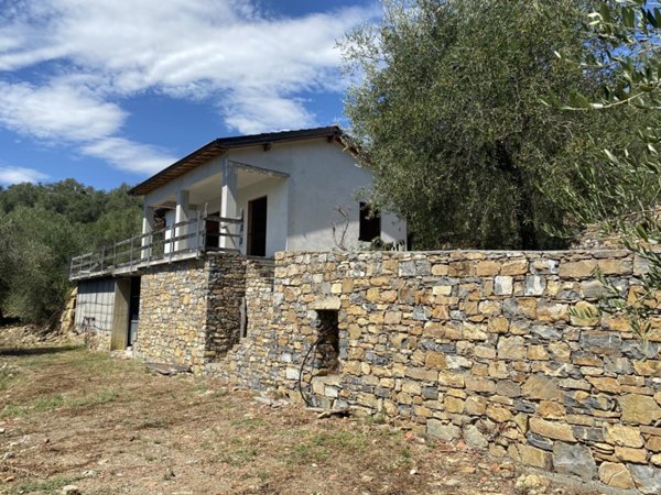 quadrivano in vendita a Diano San Pietro