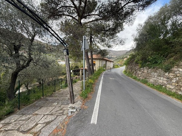 appartamento in vendita a Diano San Pietro in zona Roncagli