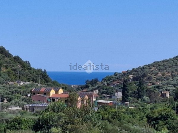 appartamento in vendita a Diano San Pietro