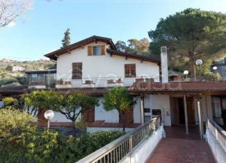 casa indipendente in vendita a Diano San Pietro