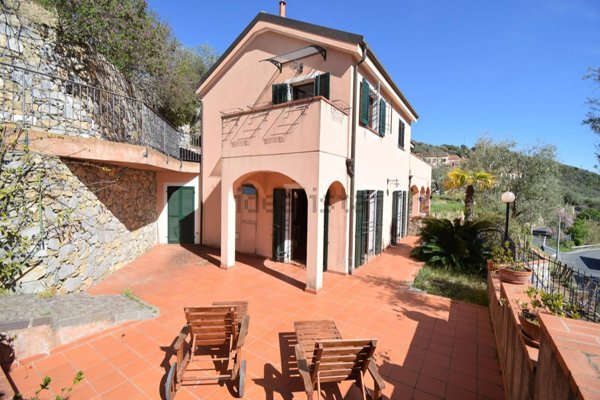 appartamento in vendita a Diano San Pietro