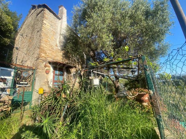 appartamento in vendita a Diano San Pietro in zona Roncagli