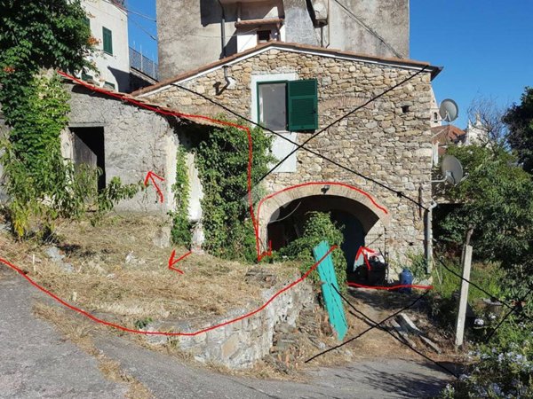 casa indipendente in vendita a Diano San Pietro