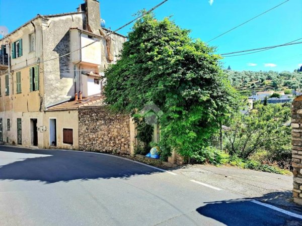 casa indipendente in vendita a Diano San Pietro