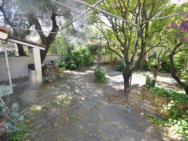 casa indipendente in vendita a Diano San Pietro in zona Roncagli