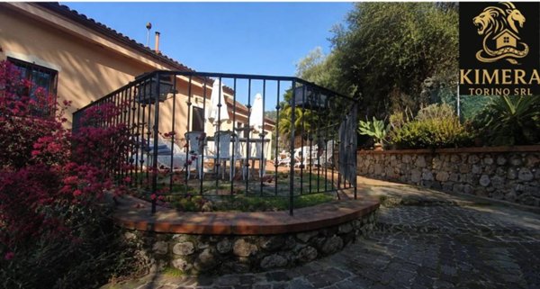 appartamento in vendita a Diano San Pietro in zona Roncagli