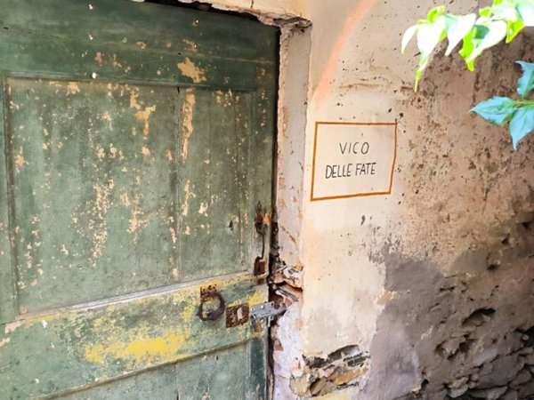 casa indipendente in vendita a Diano San Pietro in zona Roncagli