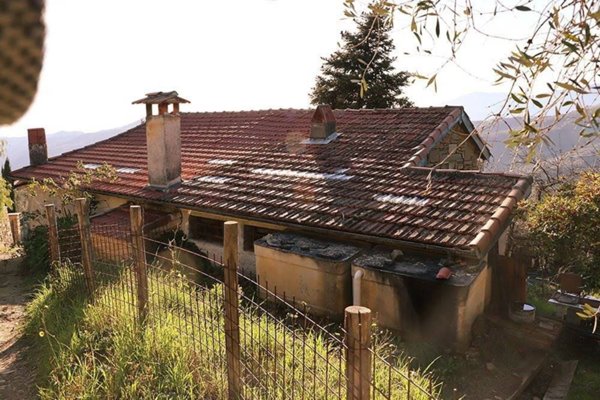 casa indipendente in vendita a Dolceacqua