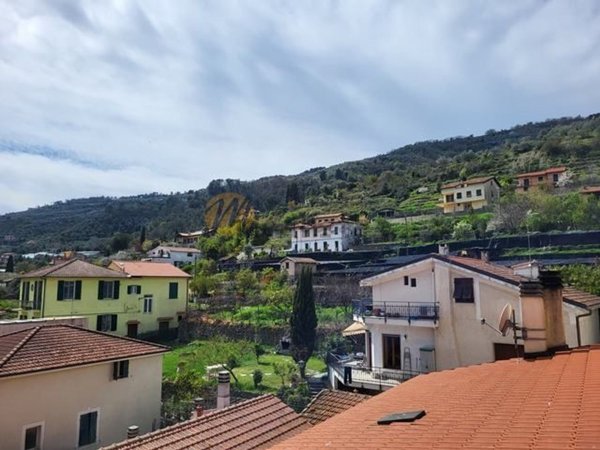 appartamento in vendita a Dolceacqua