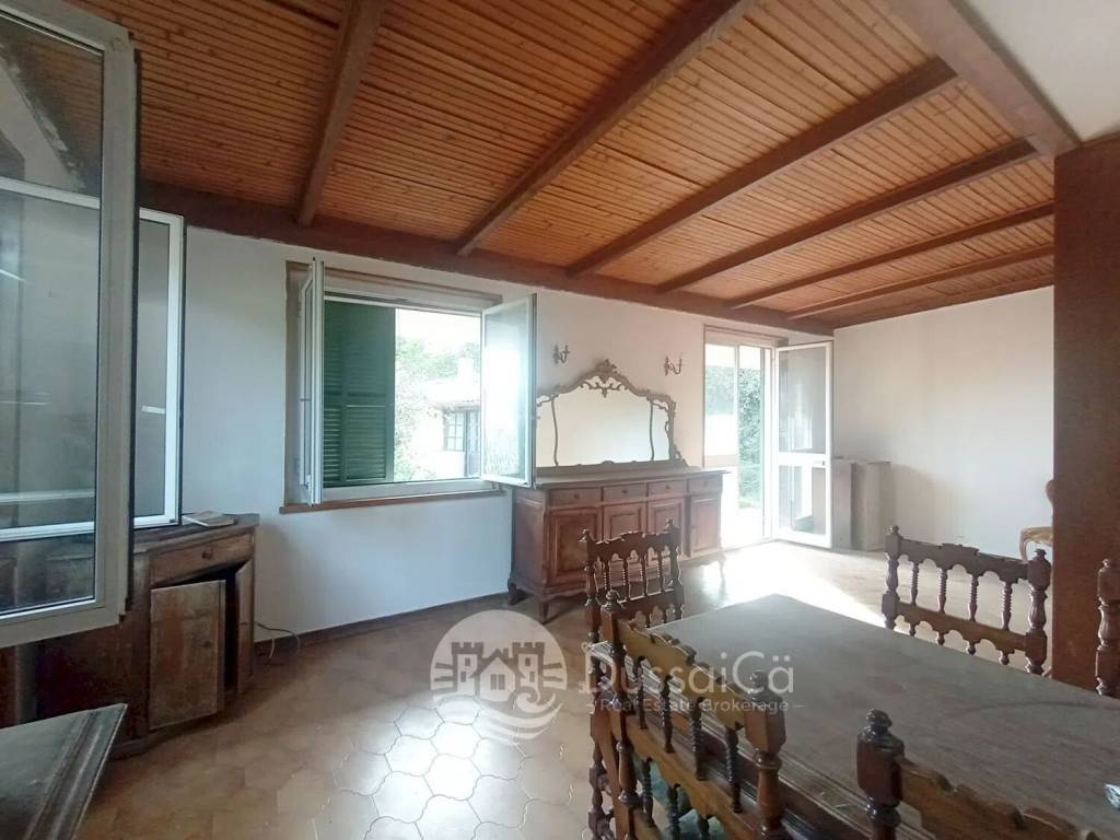 casa indipendente in vendita a Dolceacqua