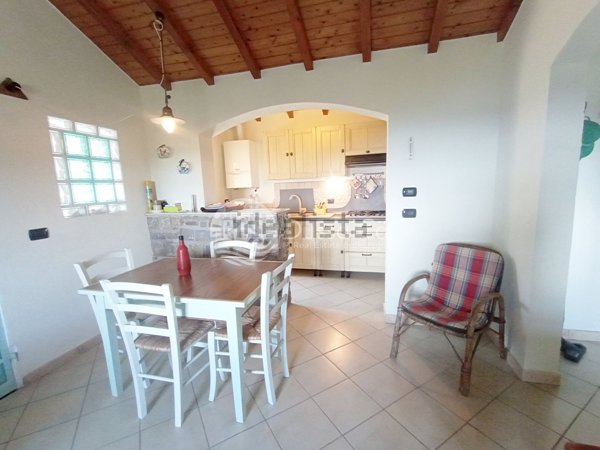 casa indipendente in vendita a Dolceacqua