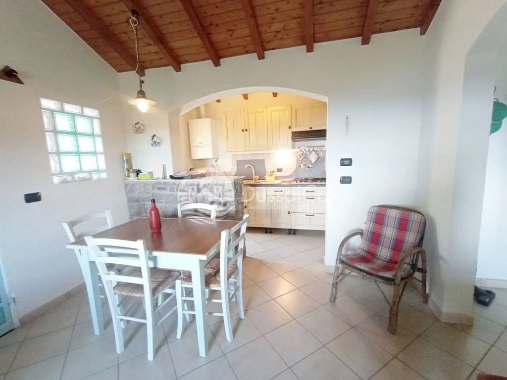 casa indipendente in vendita a Dolceacqua