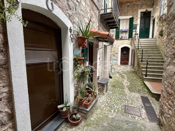 appartamento in vendita a Dolceacqua