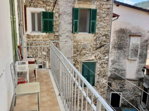 appartamento in vendita a Dolceacqua
