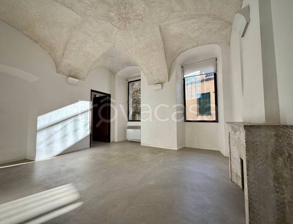 appartamento in vendita a Dolceacqua