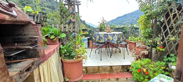 appartamento in vendita a Dolceacqua
