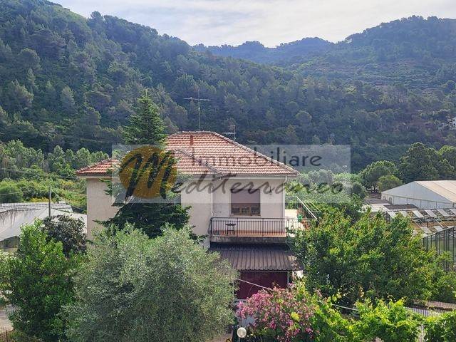 appartamento in vendita a Dolceacqua