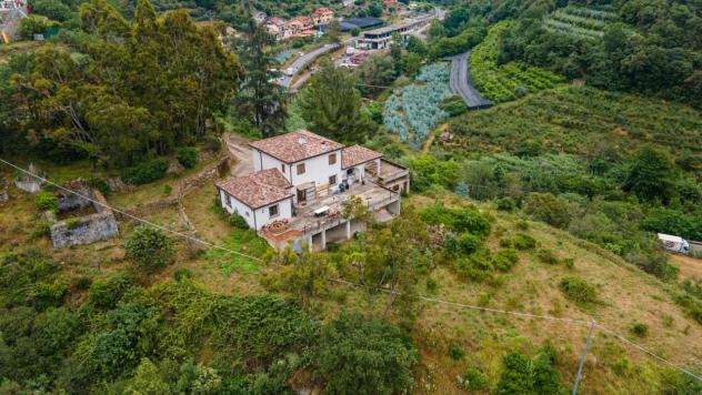casa indipendente in vendita a Dolceacqua