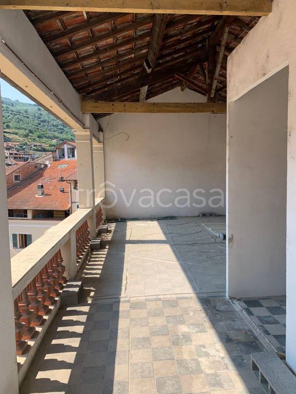 appartamento in vendita a Dolceacqua