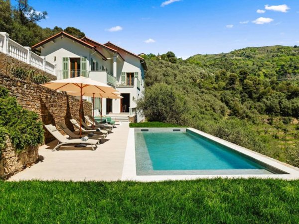 casa indipendente in vendita a Dolceacqua