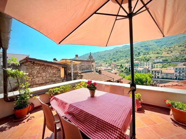 appartamento in vendita a Dolceacqua