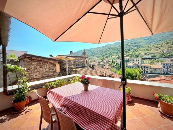 appartamento in vendita a Dolceacqua