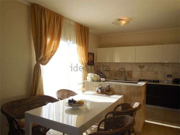 casa indipendente in vendita a Dolceacqua