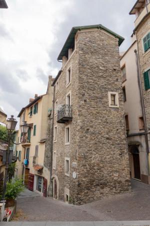 casa indipendente in vendita a Dolceacqua