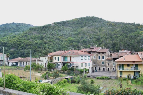 appartamento in vendita a Dolceacqua