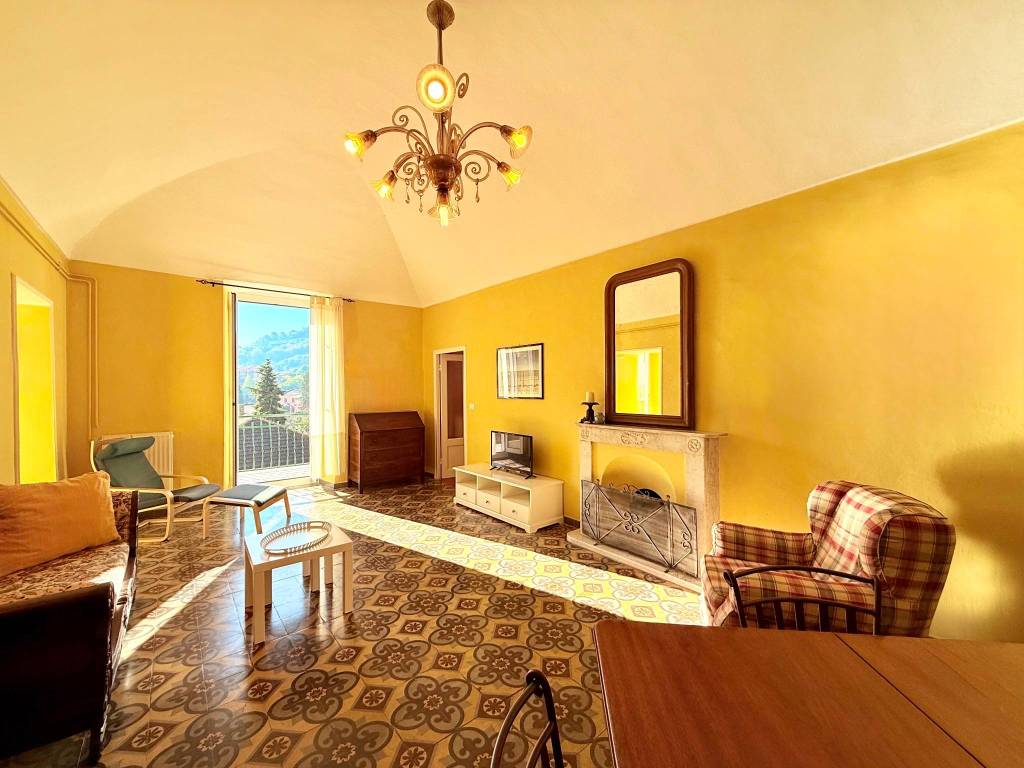 appartamento in vendita a Dolceacqua