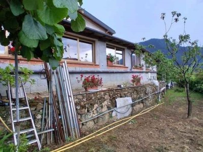 casa indipendente in vendita a Dolceacqua