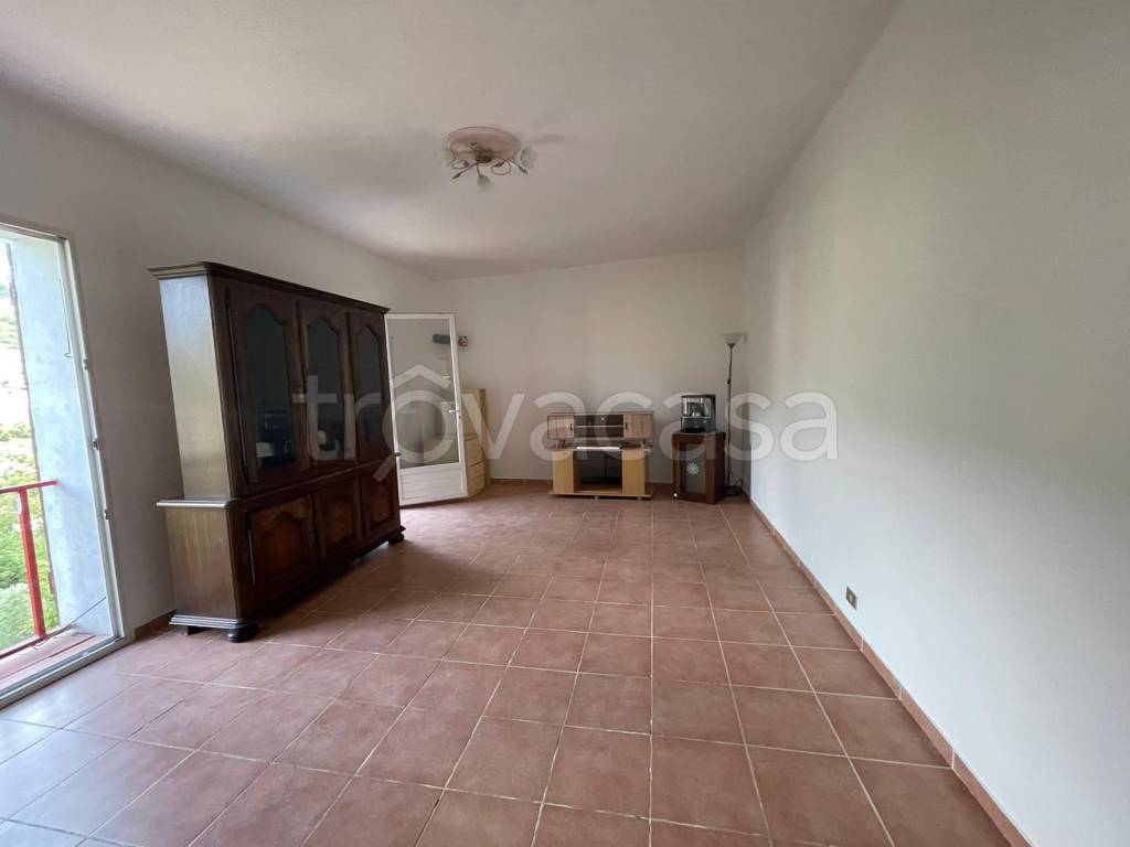 casa indipendente in vendita a Dolceacqua