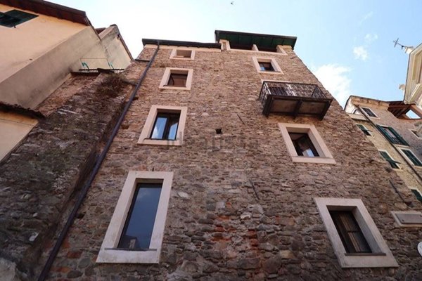appartamento in vendita a Dolceacqua