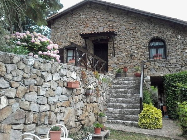 casa indipendente in vendita a Dolceacqua