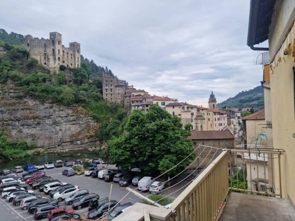 appartamento in vendita a Dolceacqua
