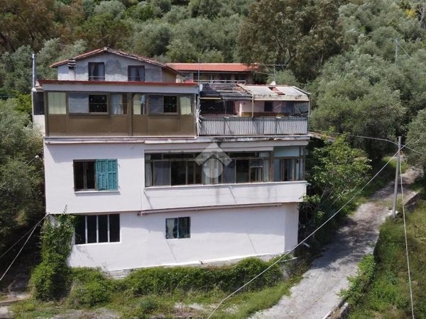 appartamento in vendita a Dolceacqua
